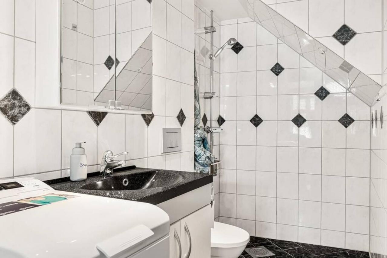 Dinbnb Apartments I Historical Two-Floor Apartment With Rooftop Panorama I 1645 Heritage Bergen Dış mekan fotoğraf