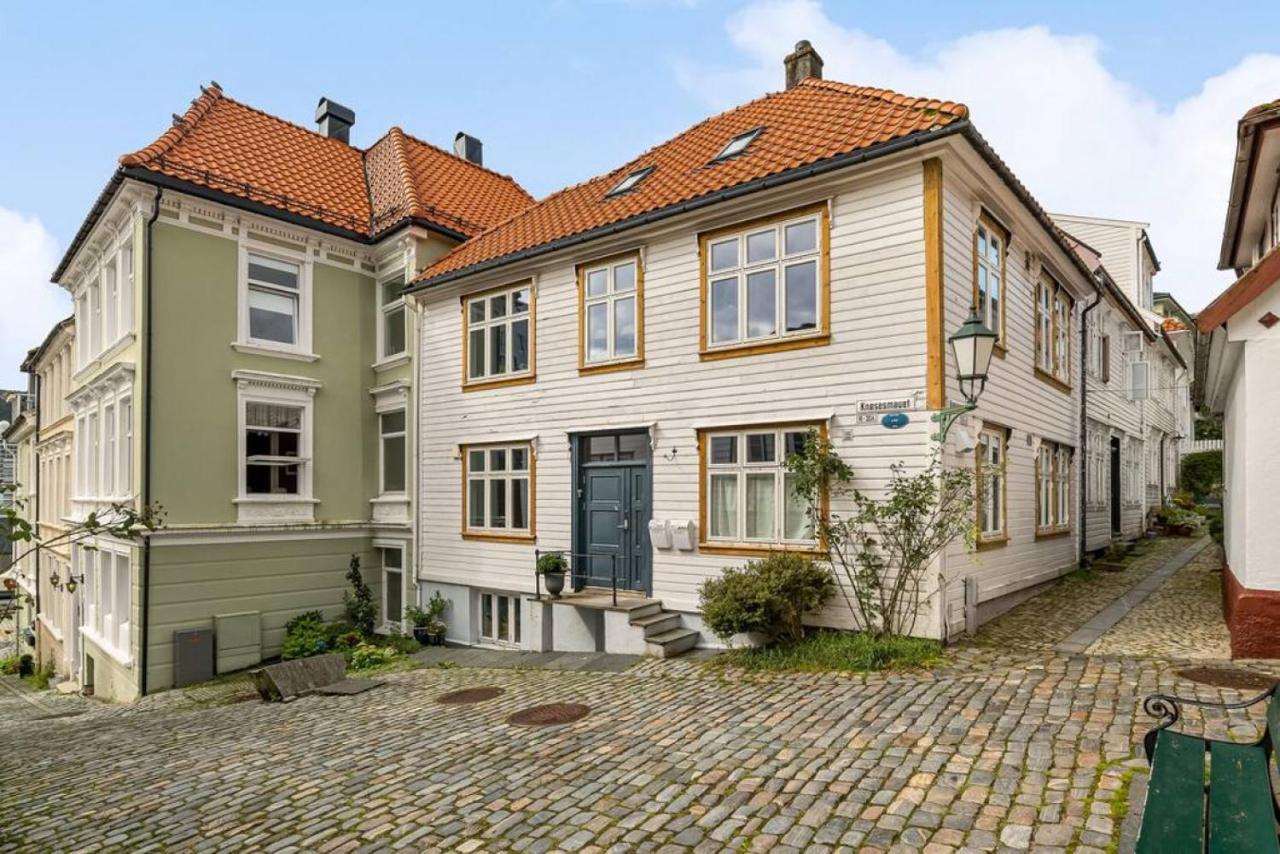 Dinbnb Apartments I Historical Two-Floor Apartment With Rooftop Panorama I 1645 Heritage Bergen Dış mekan fotoğraf
