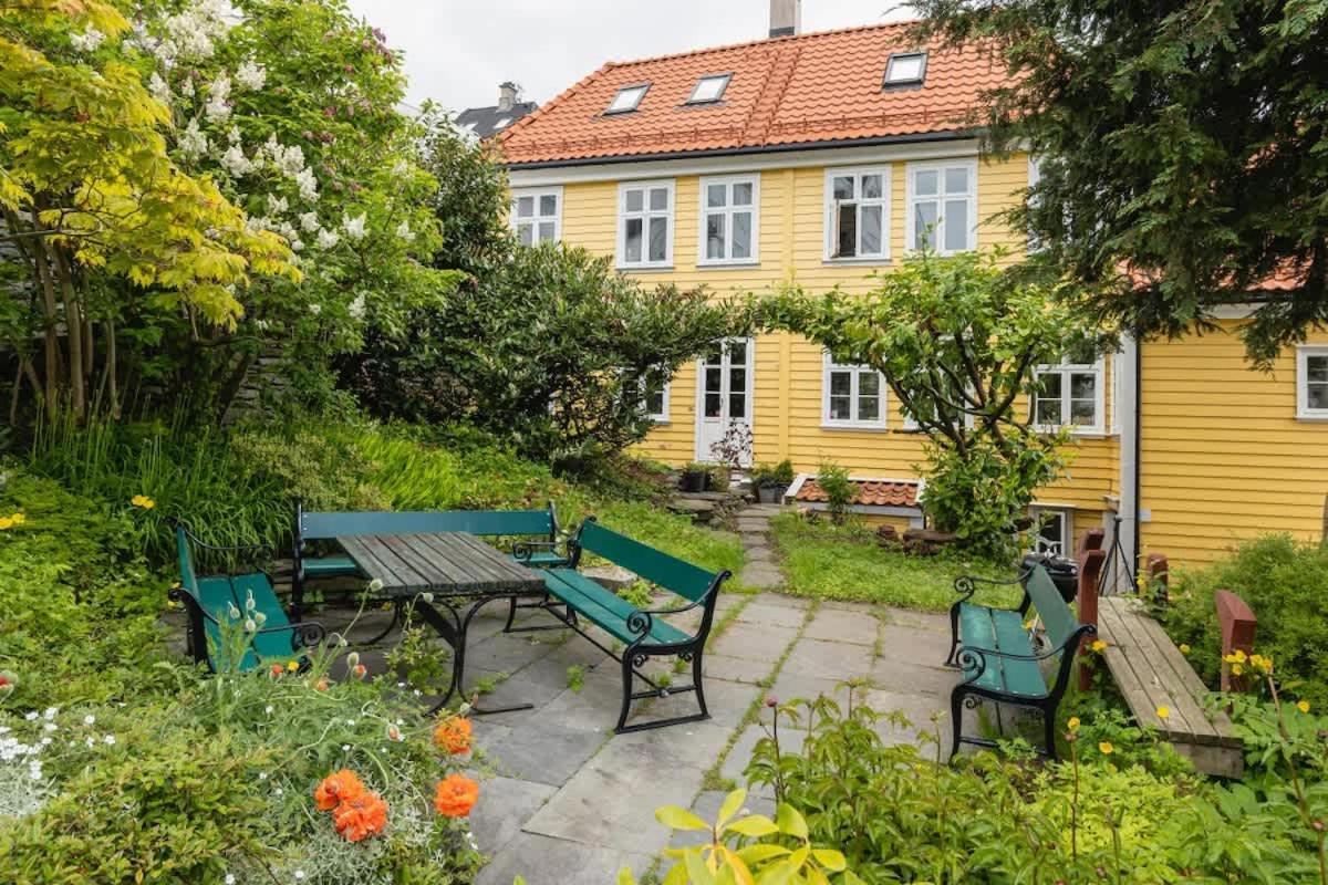 Dinbnb Apartments I Historical Two-Floor Apartment With Rooftop Panorama I 1645 Heritage Bergen Dış mekan fotoğraf